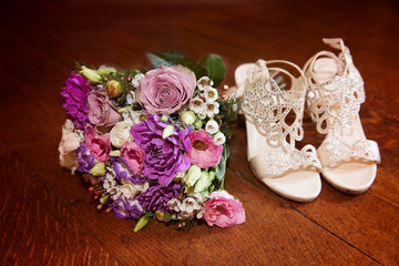 Wedding bouquet and shoes