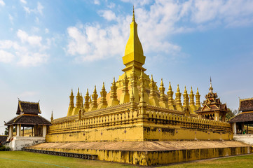 Naklejka premium Wat Phra That Luang Temple in Vientiane, Laos