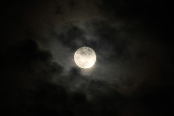 Fototapeta na wymiar Full Moon