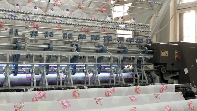 nonwoven sewing blanket machine for pillow product manufacturing in factory