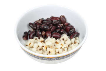 Isolate of Black bean and Pivot in sweet coconut cream topped coconut milk.