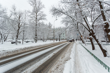 Obraz premium January 31, 2018. Moscow, Russia. Road on the outskirts after heavy snowfall