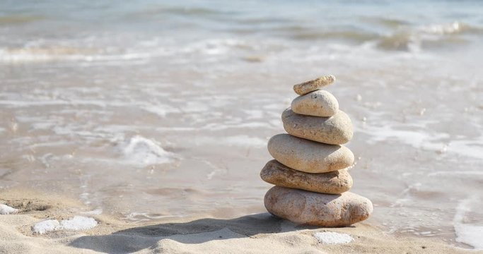 Seascape and pebble zen rock stone