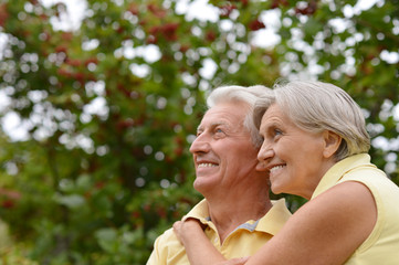 Fototapeta premium Mature couple in spring park