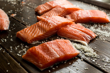 cutting salmon
