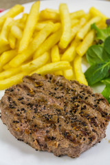 steak haché et frites
