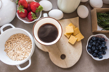 Obraz na płótnie Canvas Fresh products for a healthy breakfast