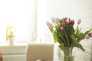 Tulpenstrauß in einer Vase