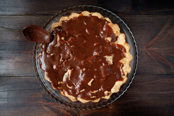 prepearing charlotte with chocolate