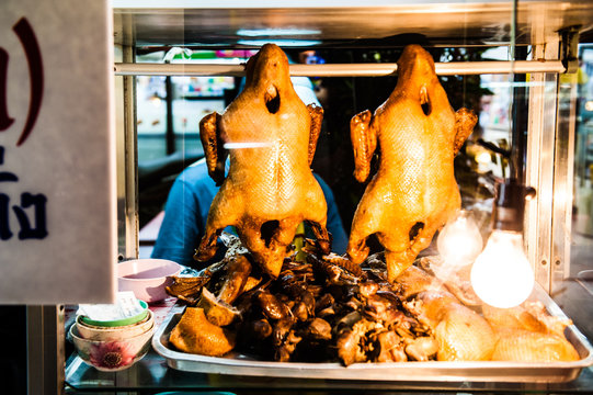 Polli al mercato di bangkok, Thailandia