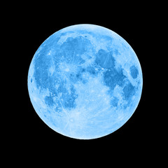 Fototapeta premium Niebieski super księżyc na białym tle na czarnym tle
