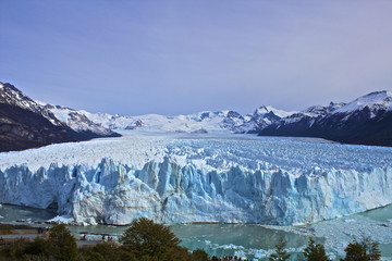 【アルゼンチンの世界遺産】ロス・グラシアレス国立公園のペリト・モレノ氷河