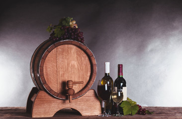 Grapes on wooden barrel
