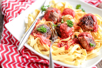 boulettes de viande & Tagliatelles 5