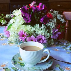 Coffee ang flowers