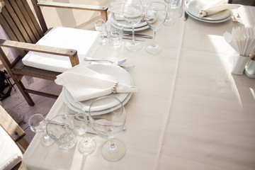 Place setting with plate knife and fork