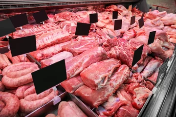Crédence de cuisine en verre imprimé Viande Variété de viande fraîche en supermarché