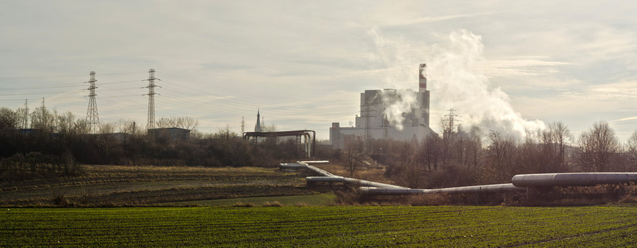 Krajobraz przemysłowy - elektrociepłownia, Chorz&oacute;w Stary