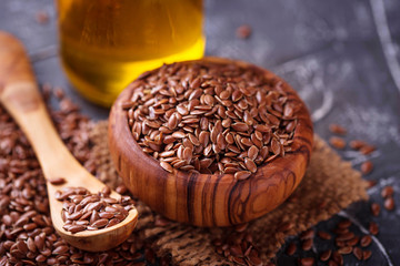 Linseed oil and flax seeds