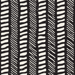 Hand drawn style seamless pattern. Abstract geometric tiling background in black and white. Vector doodle line lattice