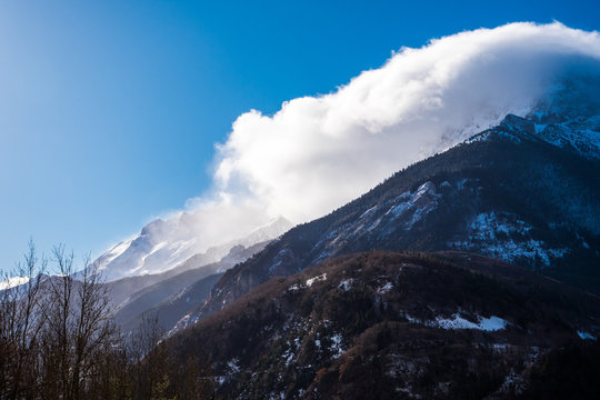 Le nuage s'&eacute;chappe