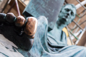 Statue with a lucky big toe in Edinburgh, Scotland