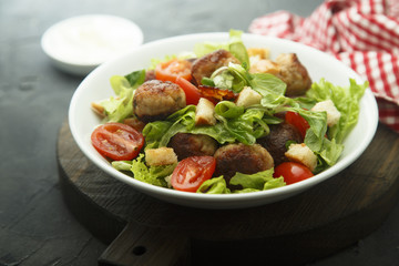 Chicken meatballs salad