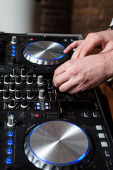 dj