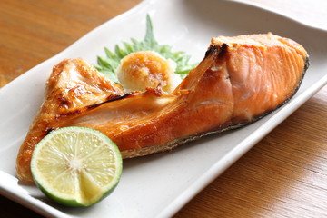 鮭　Grilled salmon