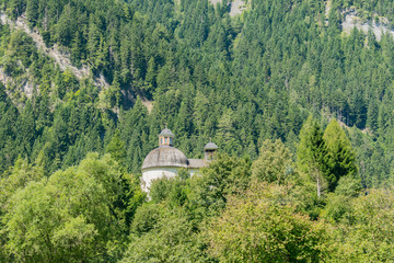 Fototapeta na wymiar Gebirge in Österreich Mayrhofen in Zillertal