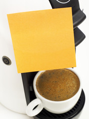 Obraz na płótnie Canvas Adhesive note on coffee maker