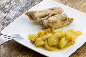 Chicken rolls with potatoes