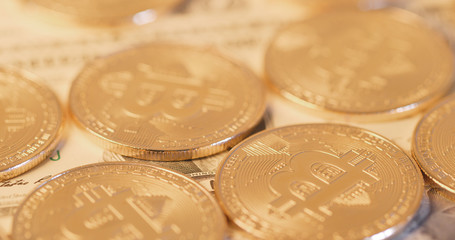 Bitcoin over banknote