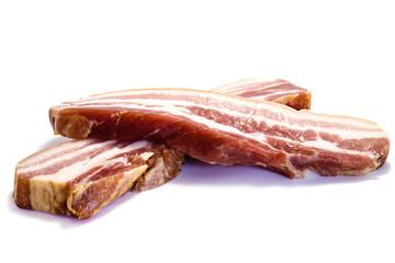 Bauchspeck Schweinebauch Speck isoliert freigestellt auf weißen Hintergrund, Freisteller
