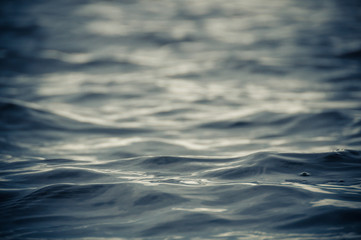 Wasseroberfläche auf einer Talsperre