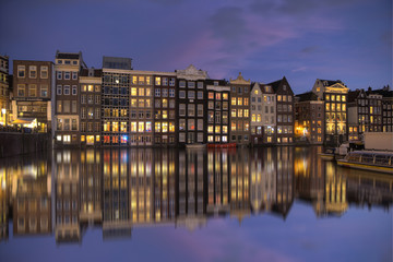 Fototapeta na wymiar amsterdam by night