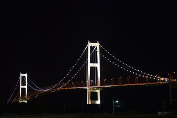 Obraz premium 白鳥大橋の夜景