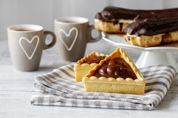 Chocolate triangles cakes