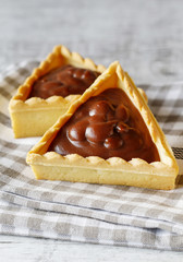 Chocolate triangles cakes