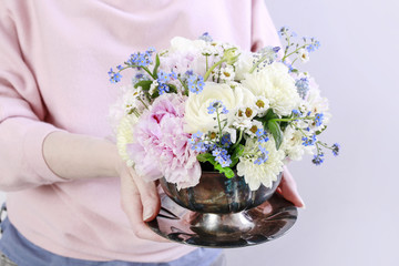 How to make floral arrangement with pink peonies