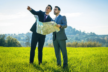 Dos comerciales unidos