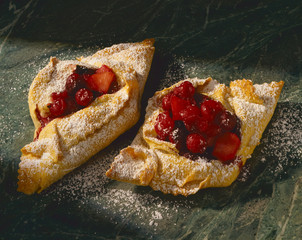Fruchtschiffchen aus Mürbeteig