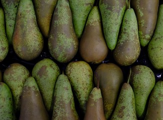 green pears in the market