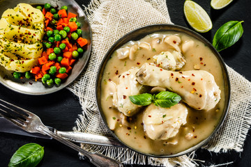 Chicken legs with boiled potatoes