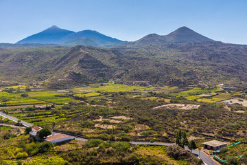 Blick vom Teno-Gebirge auf den Teide-Vulkan auf Teneriffa