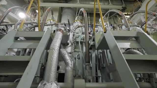 Diesel engine of vessel