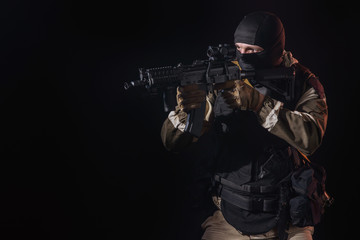 soldiers of the elite special purpose units