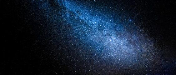 Prachtige melkweg met miljoen sterren & 39 s nachts