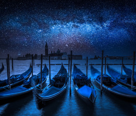 Milky way and Grand Canal in Venice, Italy © shaiith