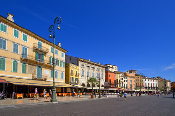 Verona Piazza Bra con Palazzi Veneto Italia Europa  © picture10